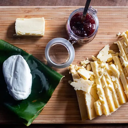 Salt Lips - Azores Surf Experience * Ponta Delgada