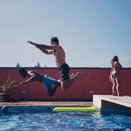 Salt Lips - Azores Surf Experience *