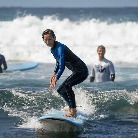 Hostal Salt Lips - Azores Surf Experience Ponta Delgada