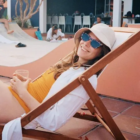 Salt Lips - Azores Surf Experience ポンタ・デルガダ