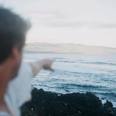 Hostal Salt Lips - Azores Surf Experience