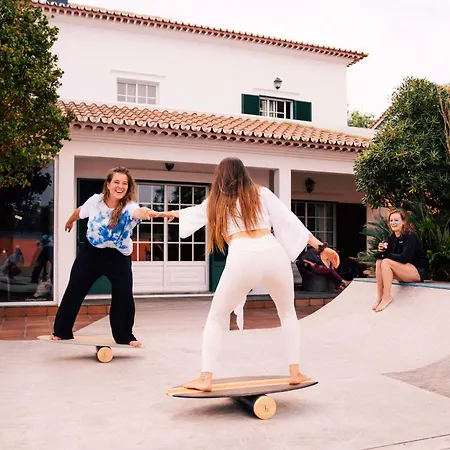 Hostel Salt Lips - Azores Surf Experience *