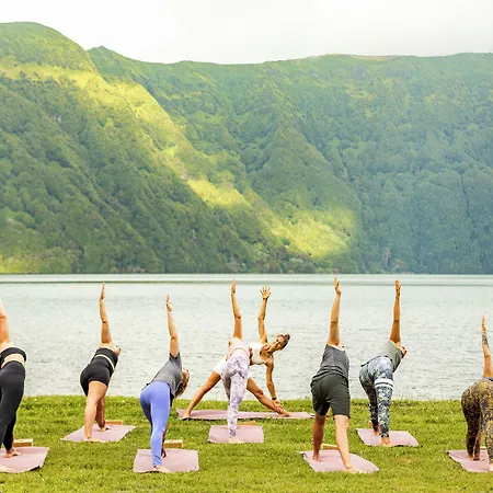 Salt Lips - Azores Surf Experience Hostel