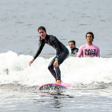 Hostel Salt Lips - Azores Surf Experience