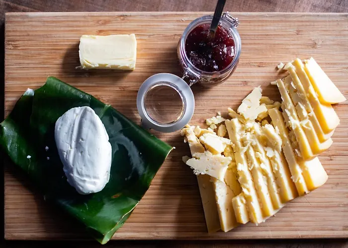 Salt Lips - Azores Surf Experience * Ponta Delgada