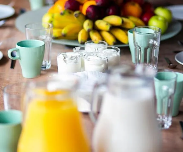 Salt Lips - Azores Surf Experience Albergue Ponta Delgada