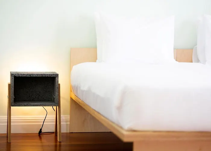 Salt Lips - Azores Surf Experience Albergue