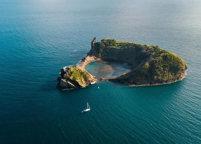 Salt Lips - Azores Surf Experience * Ponta Delgada